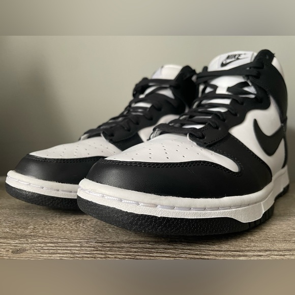 Nike Dunk High Panda - Picture 5 of 7